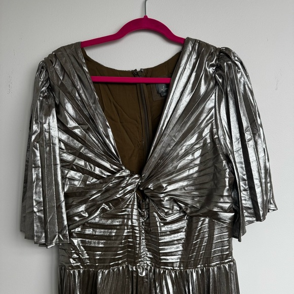 NWT Anthropologie Short-Sleeve Metallic Cutout Midi Dress In Silver Size XL - Picture 7 of 8
